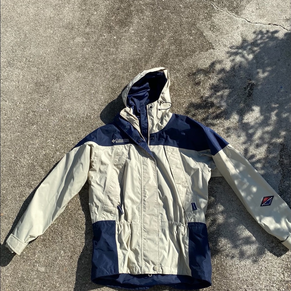 Columbia omni tech weather proof jacket
